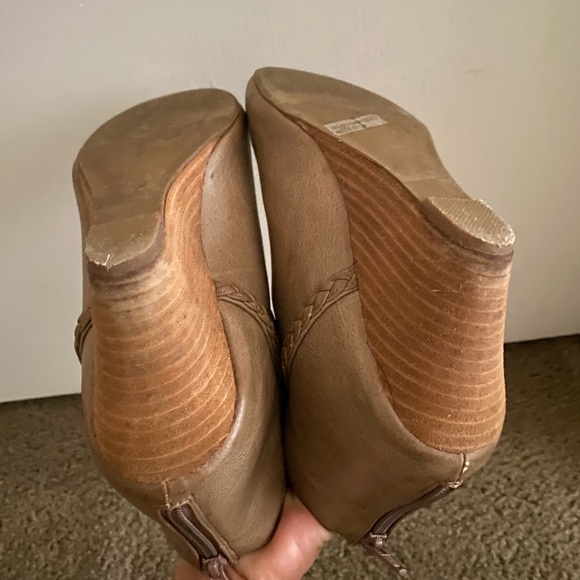 *SOLD* Booties Wedges - Picture 5 of 8